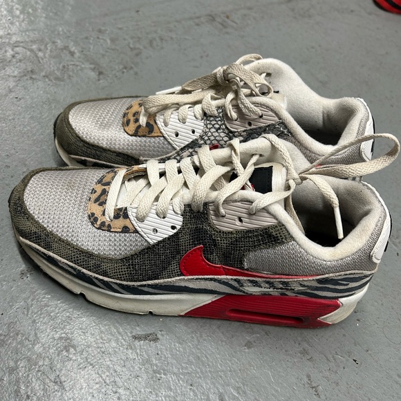 Nike sneakers 👟 - Picture 1 of 7